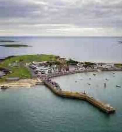 The Captains Wheel Skerries Bagian luar foto