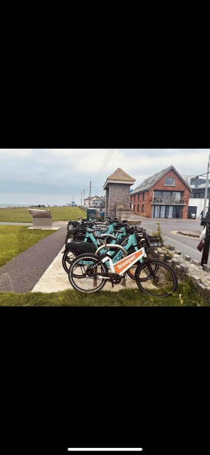 The Captains Wheel Skerries Bagian luar foto